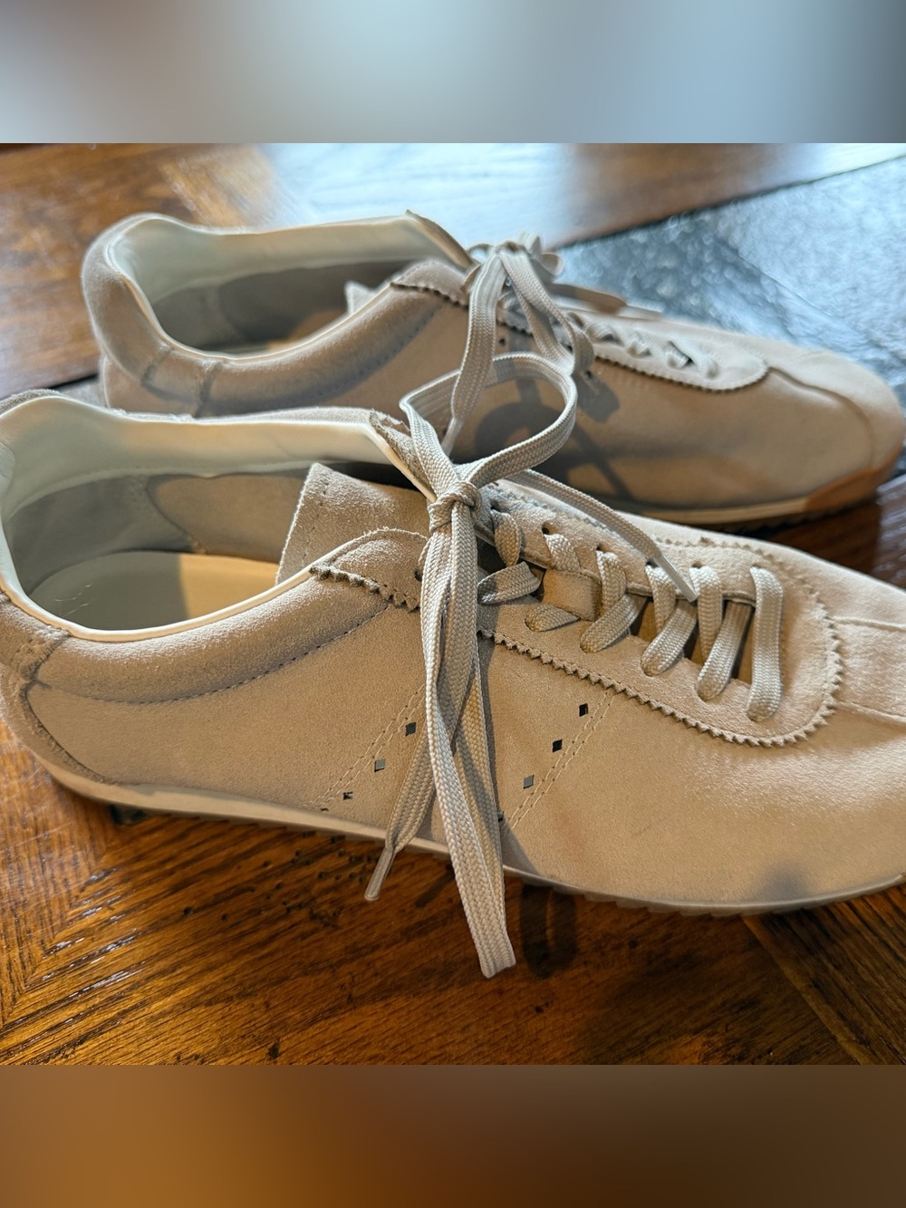 Steve Madden MIRAGE Suede Sneakers Size 11